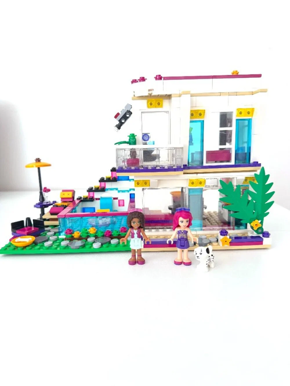 LEGO Friends Livi's Pop Star House  (#41135, 597 pieces) - Retired